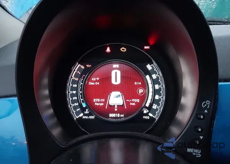 2017 Fiat 500 Lounge z USA, uszkodzony, nr VIN 3C3CFFCR4HT535862